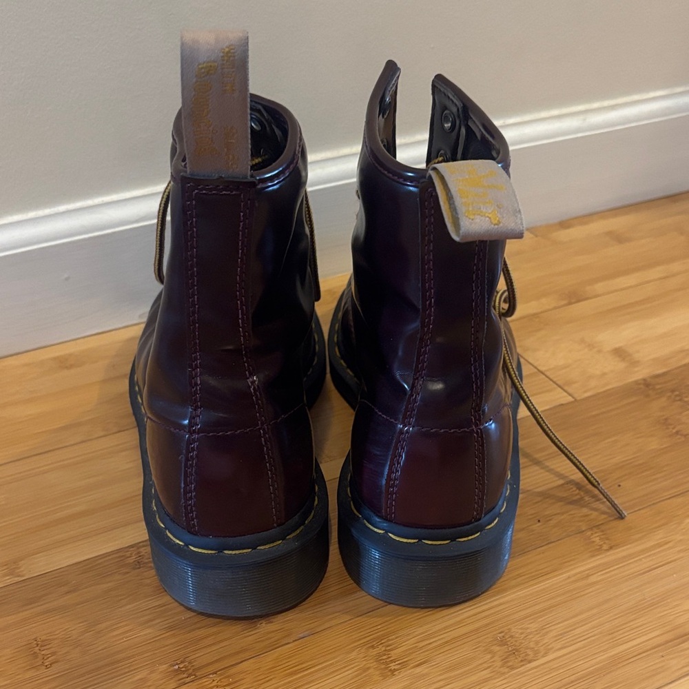 Dr. Martens Men's size 10 Vegan Leather 1460 Boots in Cherry Red - Picture 2 of 13
